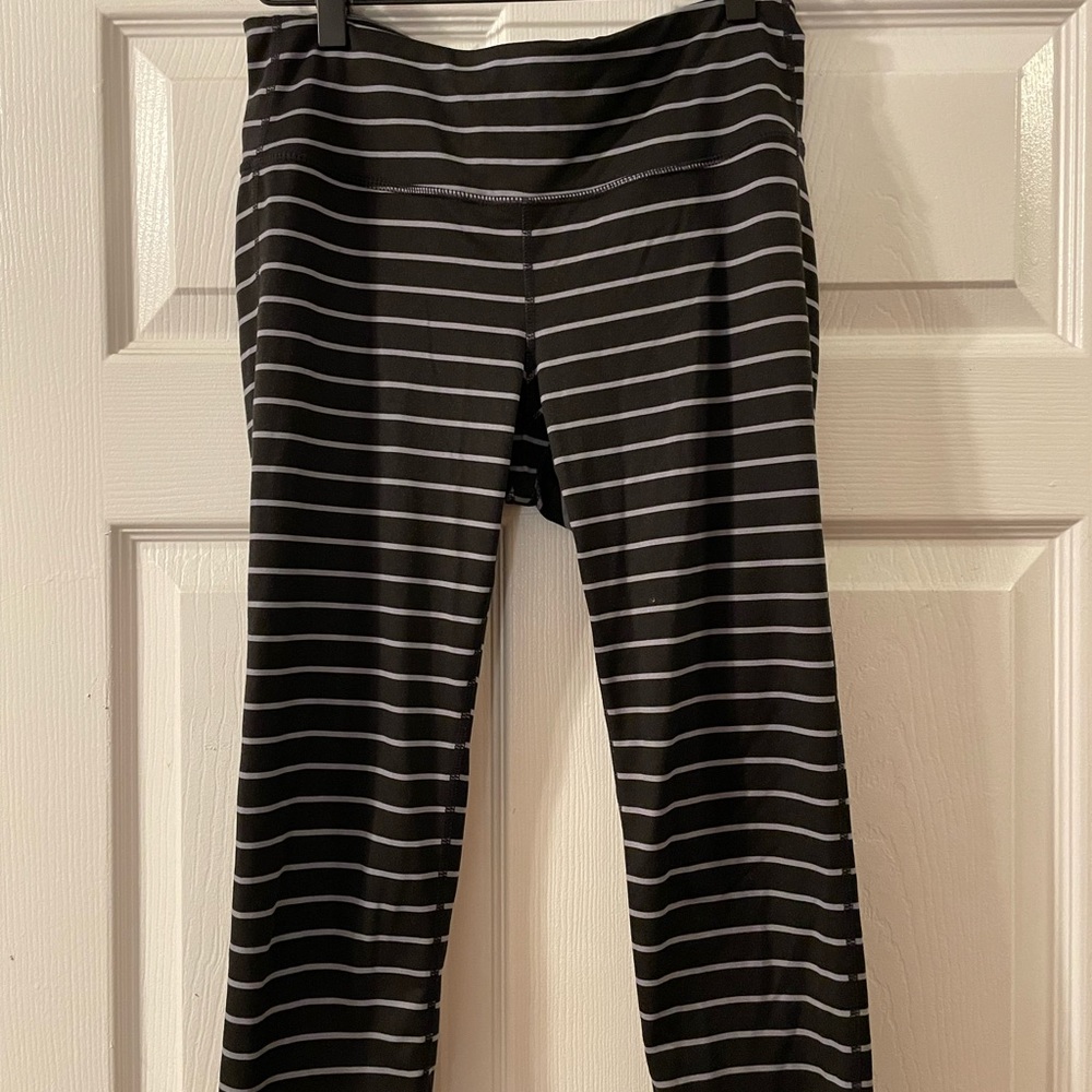 Athlete black/grey yoga pants. Medium. Come to below knee.